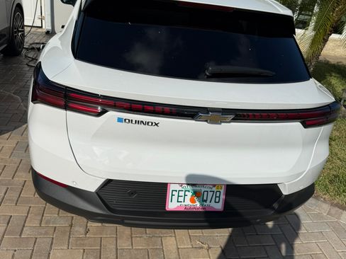 Used 2025 Chevrolet Equinox EV LT image 4