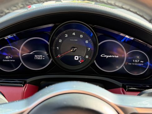 Used 2019 Porsche Cayenne image 16