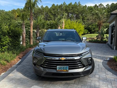 Used 2024 Chevrolet Blazer Premier w/ Driver Confidence II Package AWD/4WD image 1