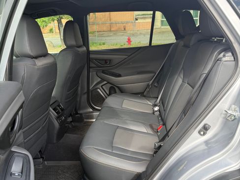 Used 2025 Subaru Outback Wilderness AWD/4WD image 12