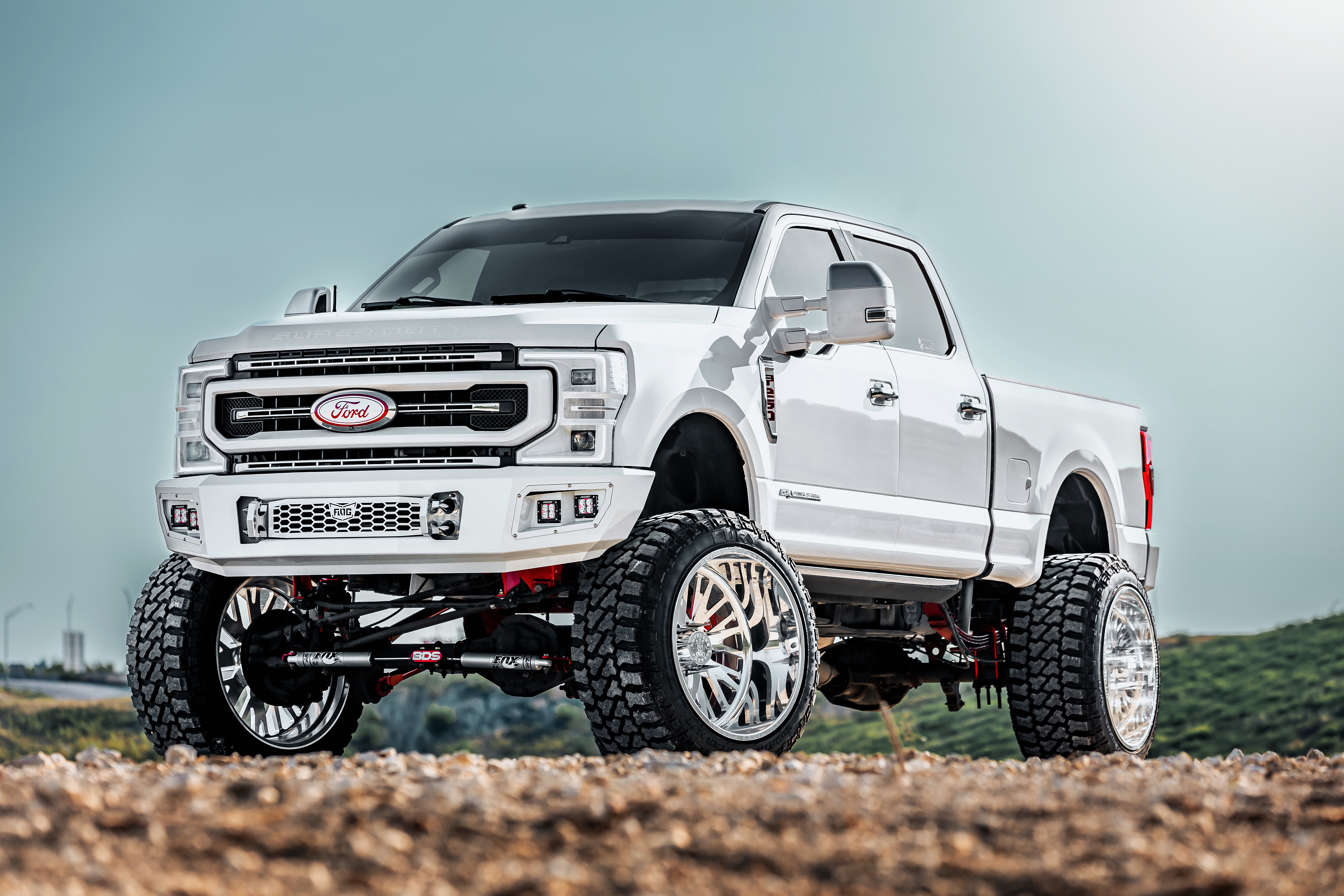 Used 2017 Ford F250 Platinum w/ Platinum Ultimate Package AWD/4WD image 1