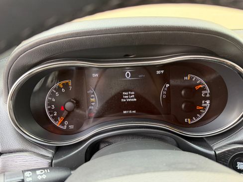 Used 2019 Jeep Grand Cherokee High Altitude image 13