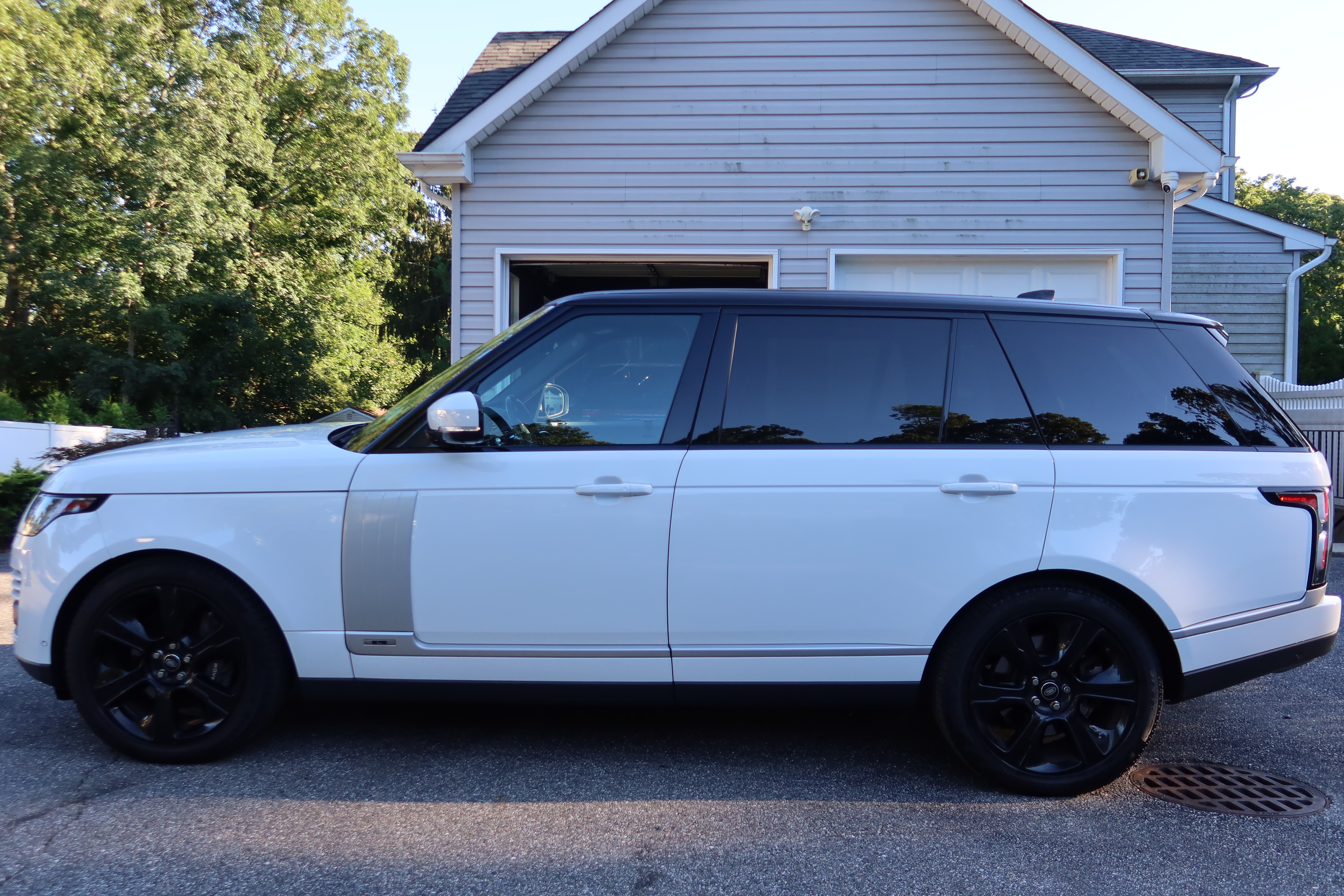 Used 2020 Land Rover Range Rover Long Wheelbase HSE AWD/4WD image 1
