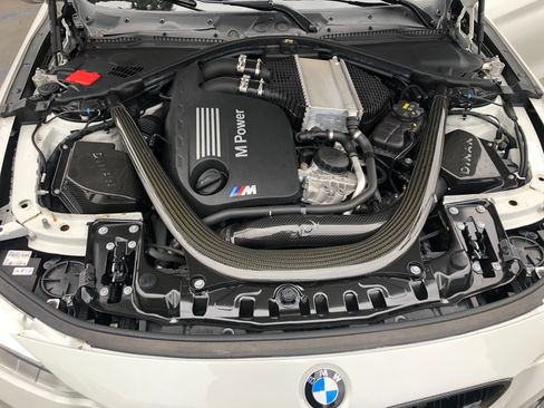 Used 2015 BMW M4 Coupe image 5