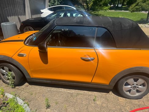 Used 2016 MINI Cooper Convertible FWD image 2