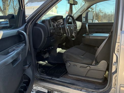 Used 2012 Chevrolet Silverado 2500 LT w/ Interior Plus Package image 14