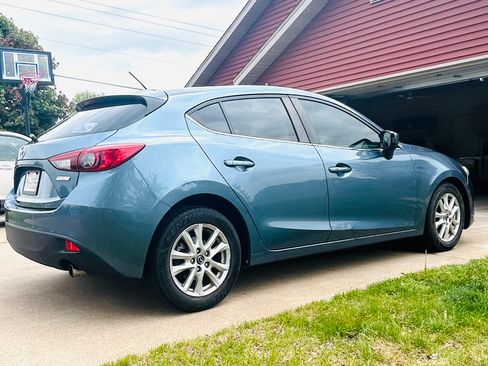Used 2014 MAZDA MAZDA3 i Touring w/ Moonroof Package 1 FWD image 8