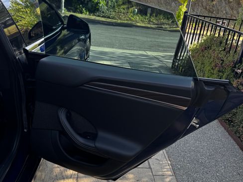 Used 2021 Tesla Model S Long Range AWD/4WD image 22