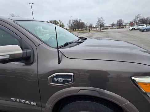 Used 2017 Nissan Titan Platinum Reserve image 2