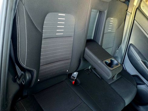 Used 2018 Kia Sportage LX image 26