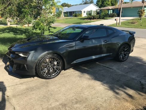 Used 2018 Chevrolet Camaro ZL1 image 11