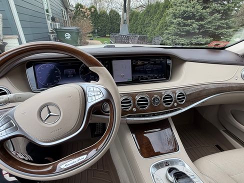 Used 2016 Mercedes-Benz S 550 4MATIC Sedan image 14