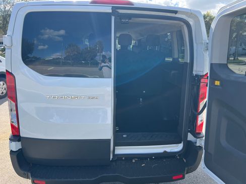 Used 2022 Ford Transit 350 XLT image 22