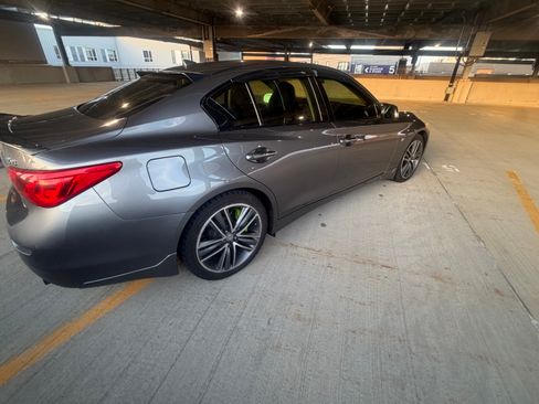 Used 2015 INFINITI Q50 AWD w/ Deluxe Touring Package image 8