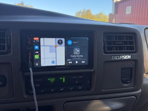 Used 2003 Ford Excursion Eddie Bauer image 14