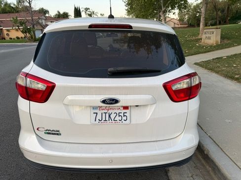Used 2014 Ford C-MAX Energi SEL w/ Equipment Group 302A image 10
