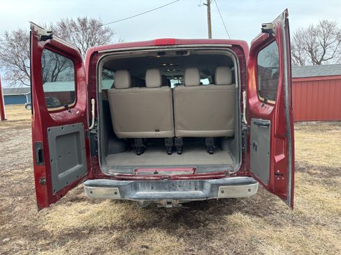Used 2020 Nissan NV 3500 SL image 5