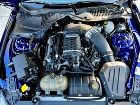 Used 2016 Ford Mustang GT Premium w/ GT Performance Package RWD image 9