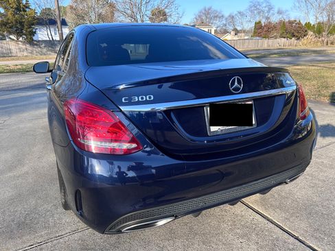 Used 2018 Mercedes-Benz C 300 4MATIC Sedan image 5
