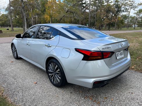 Used 2024 Nissan Altima 2.5 S image 5