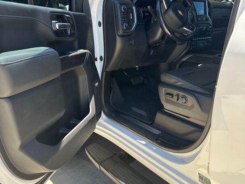 Used 2020 Chevrolet Silverado 3500 LTZ w/ LTZ Premium Package AWD/4WD image 9