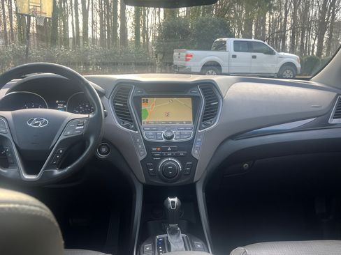 Used 2014 Hyundai Santa Fe Limited image 9