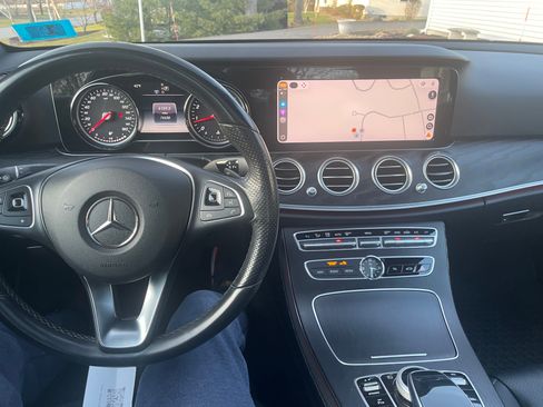 Used 2018 Mercedes-Benz E 300 4MATIC image 10