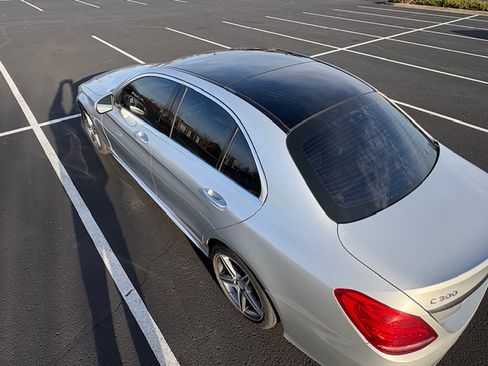 Used 2015 Mercedes-Benz C 300 4MATIC Sedan image 13