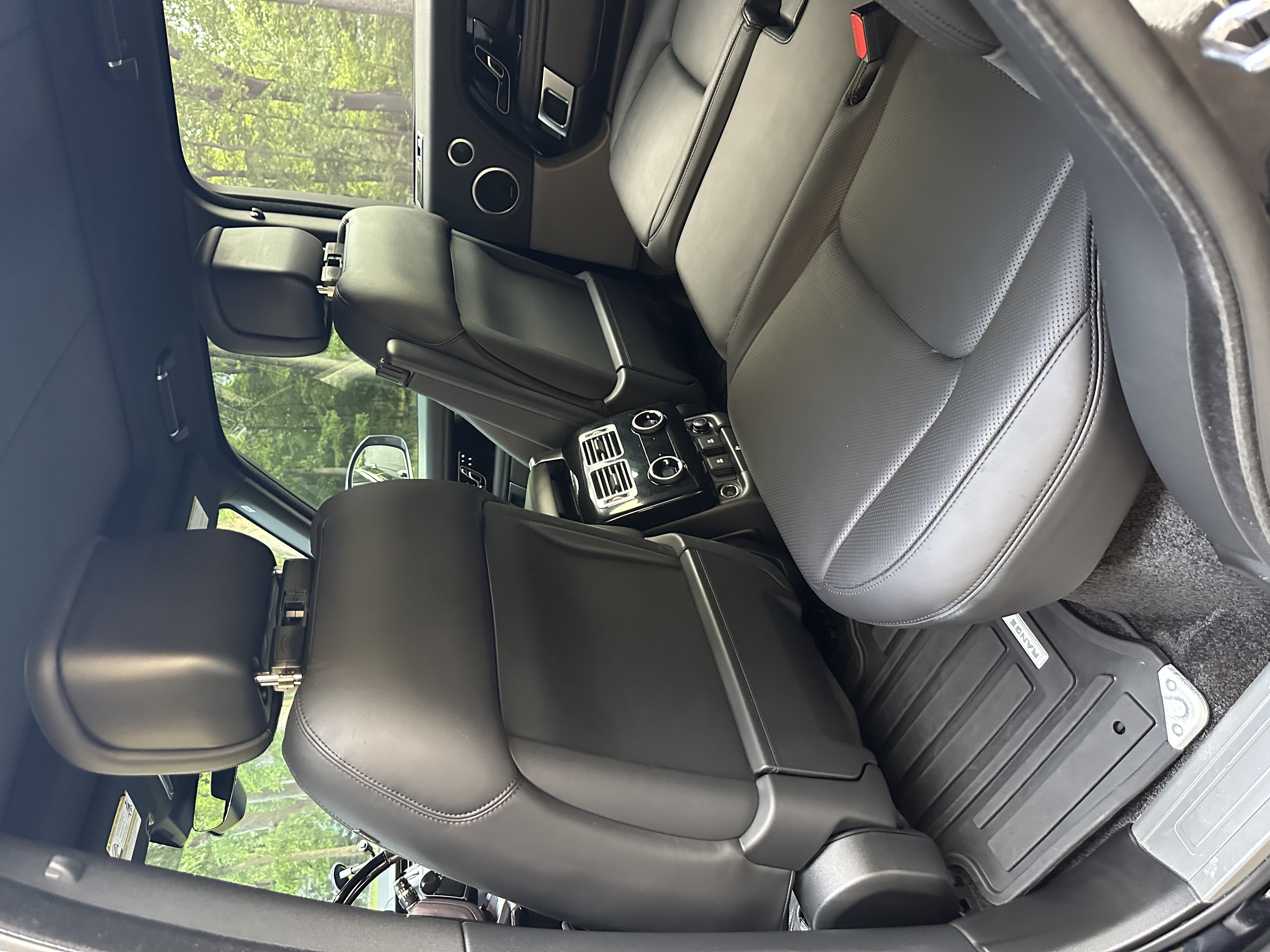 Used 2018 Land Rover Range Rover HSE AWD/4WD image 6