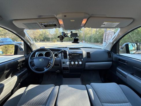 Used 2011 Toyota Tundra 4x4 Double Cab w/ Tow Pkg image 14