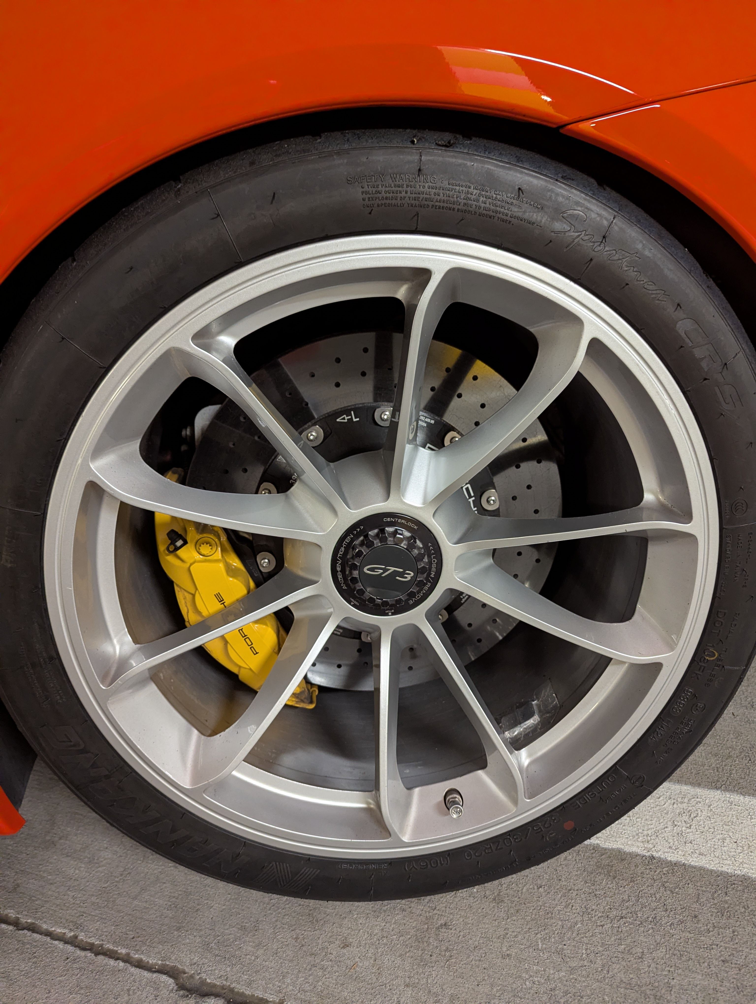 Used 2018 Porsche 911 GT3 RWD image 14