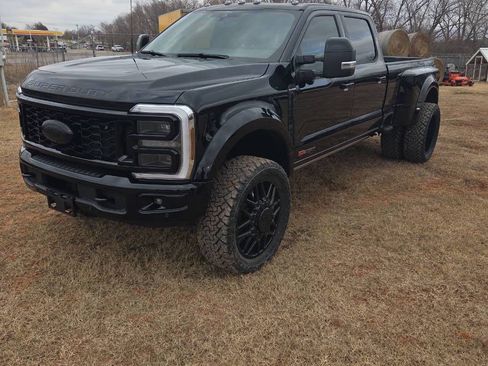 Used 2026 Ford F450 Platinum w/ FX4 Off-Road Package image 1