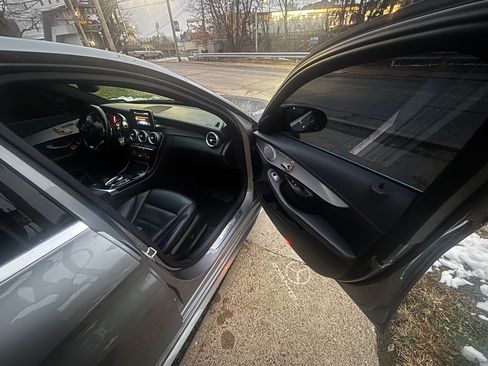 Used 2015 Mercedes-Benz C 300 4MATIC Sedan image 8