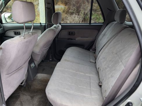 Used 2002 Toyota 4Runner SR5 image 12