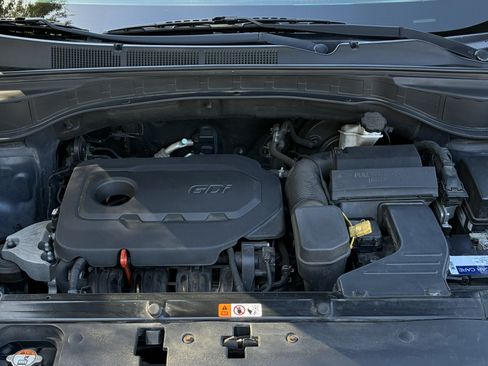 Used 2018 Hyundai Santa Fe Sport image 12