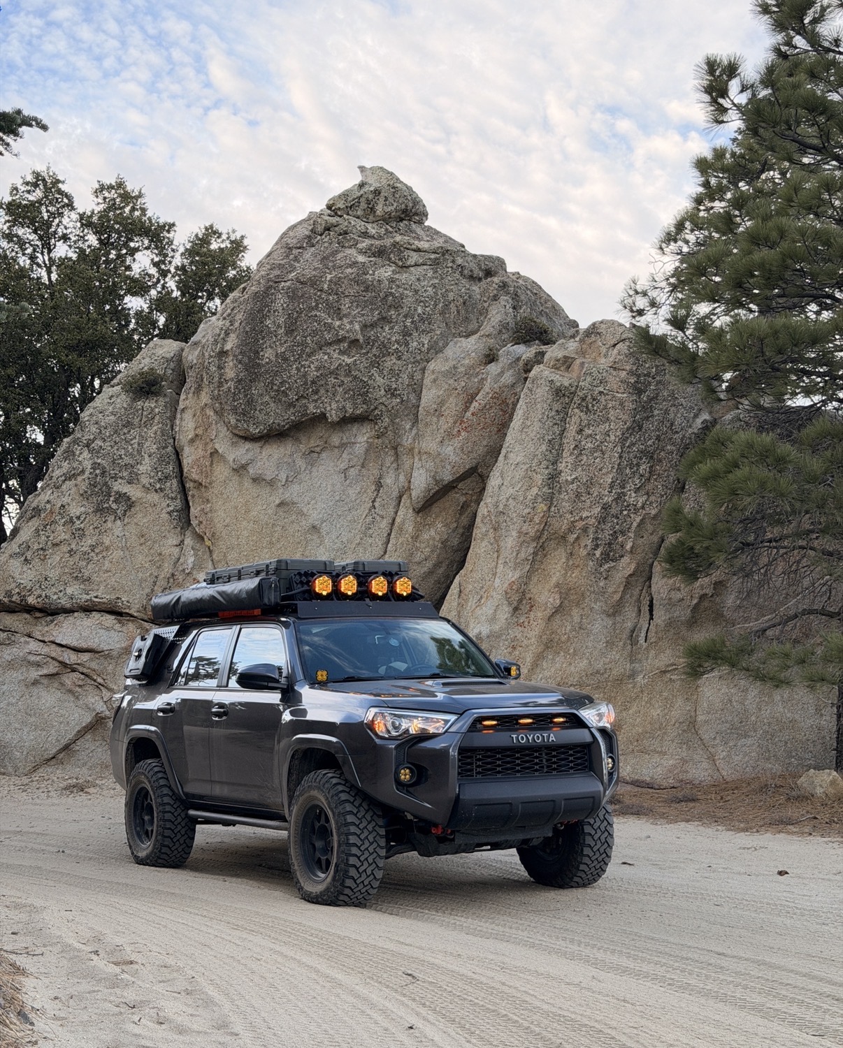 Used 2019 Toyota 4Runner TRD Off-Road AWD/4WD image 16