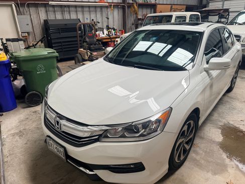 Used 2016 Honda Accord EX-L image 5