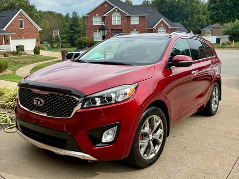 Used 2016 Kia Sorento SX image 1