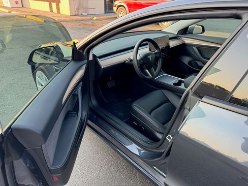 Used 2023 Tesla Model 3 Long Range AWD/4WD image 24