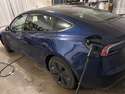 Used 2025 Tesla Model 3 Long Range image 8