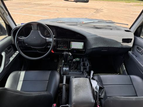 Used 1994 Toyota Land Cruiser AWD/4WD image 6