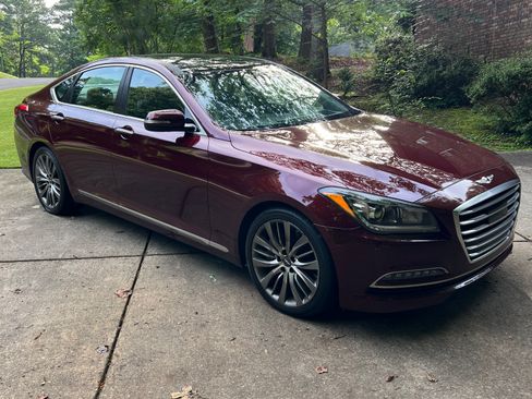 Used 2017 Genesis G80 5.0 Ultimate RWD image 4