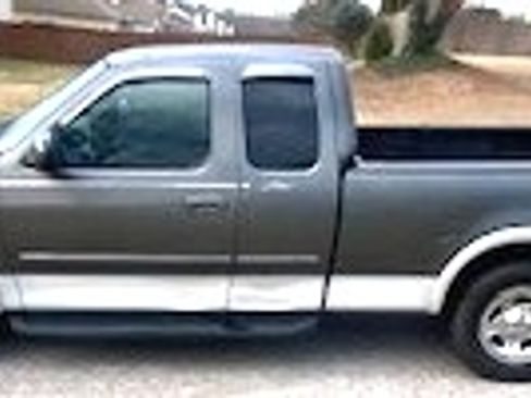Used 2002 Ford F150 King Ranch image 6