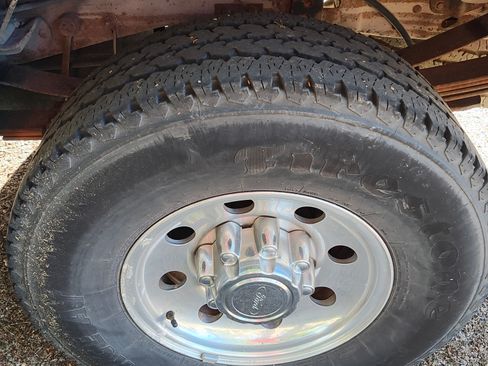 Used 2001 Ford F350 Long Bed image 12