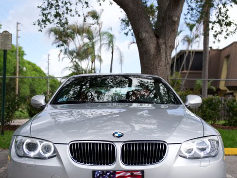 Used 2011 BMW 328i Convertible image 6