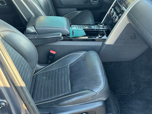 Used 2017 Land Rover Discovery HSE Luxury image 21
