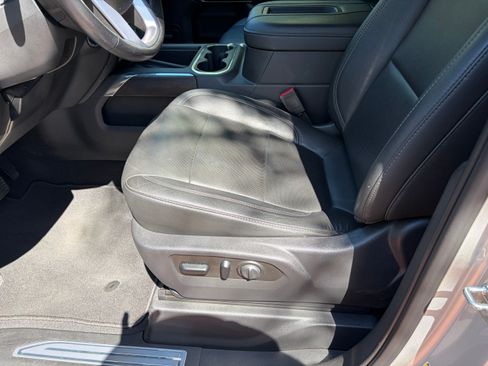 Used 2019 GMC Sierra 1500 SLT w/ SLT Premium Plus Package RWD image 11