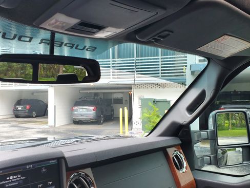 Used 2016 Ford F350 King Ranch w/ King Ranch w/Chrome Package image 9