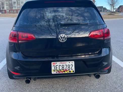 Used 2015 Volkswagen GTI S image 6