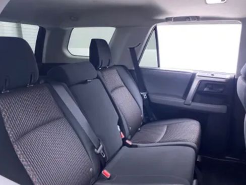 Used 2013 Toyota 4Runner SR5 w/ Convenience Pkg AWD/4WD image 8